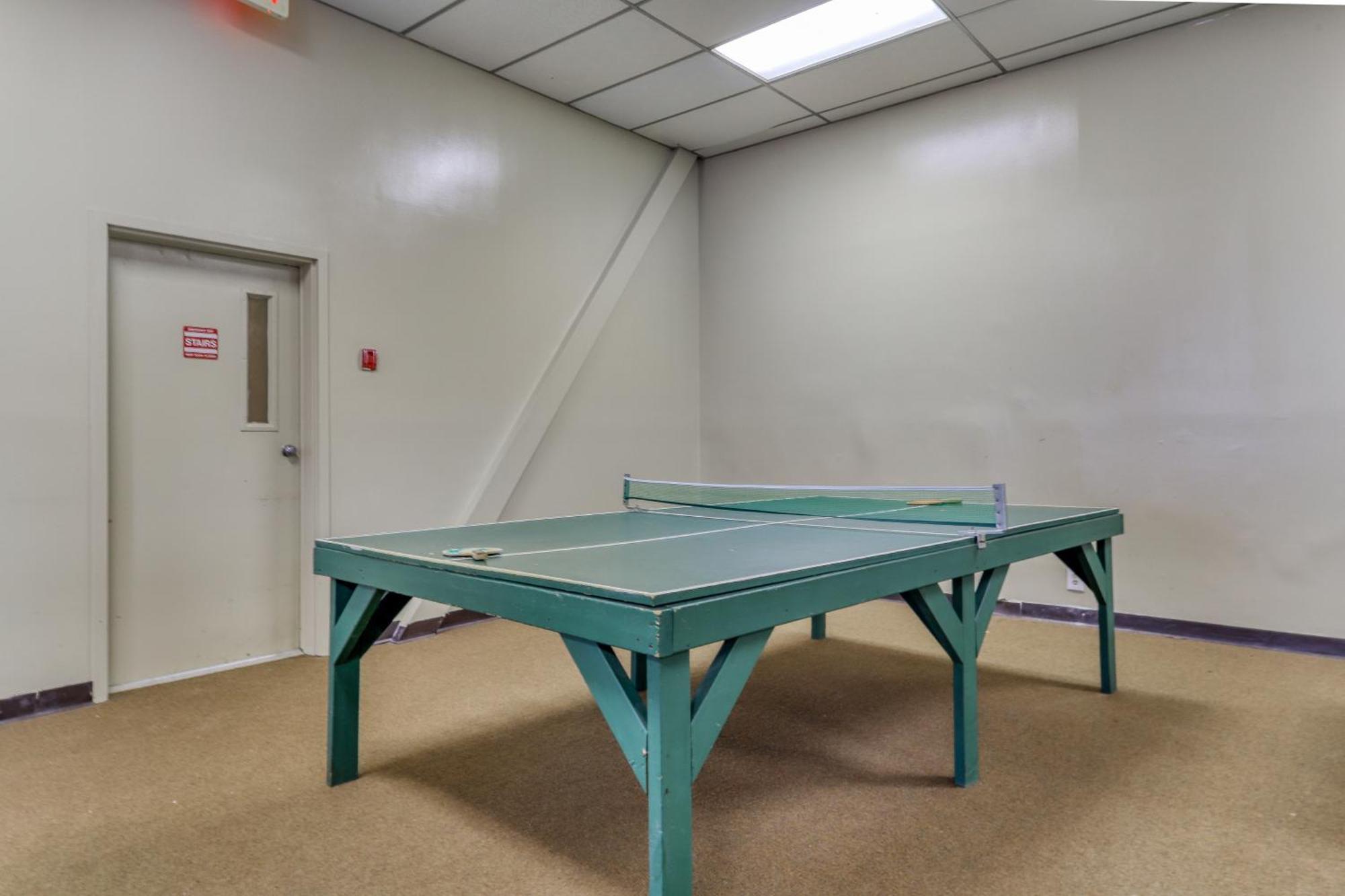 Pinnacle Beech Mountain Room photo